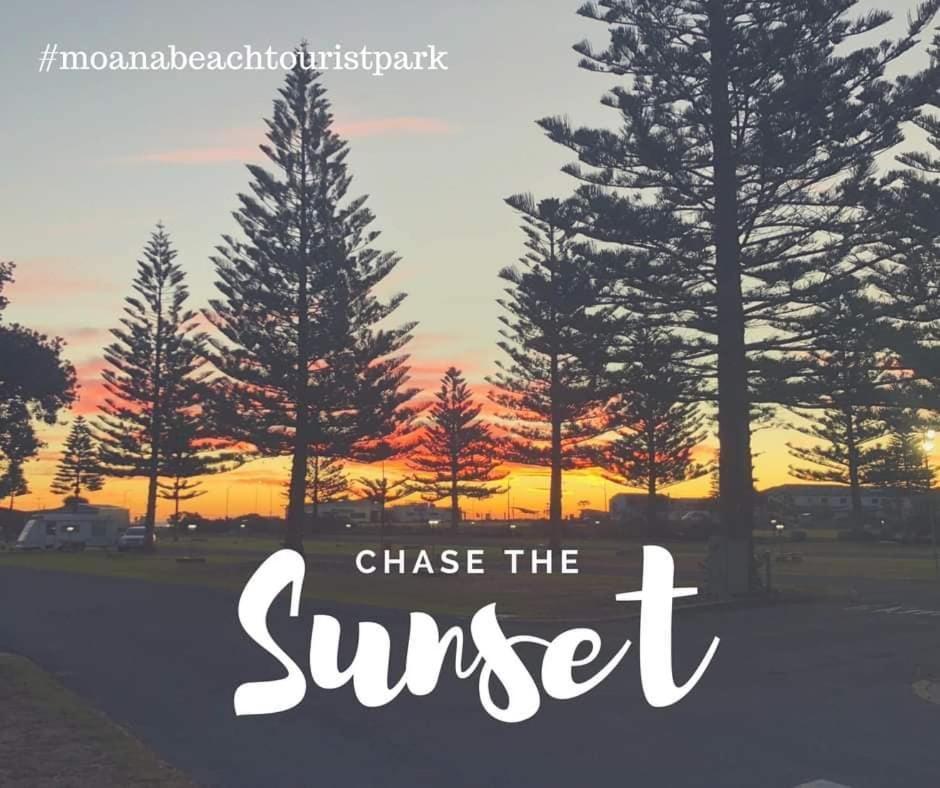 Moana Beach Tourist Park Eksteriør billede